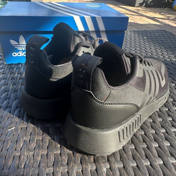 Adidas Multix Men\'s Athletic Shoes Triple Black FZ3438 main image 8